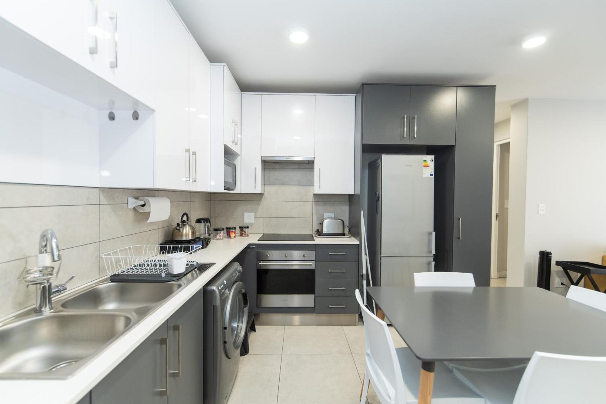 Cozy Modern Apartment At Bellamare Πορτ Ελίζαμπεθ Εξωτερικό φωτογραφία