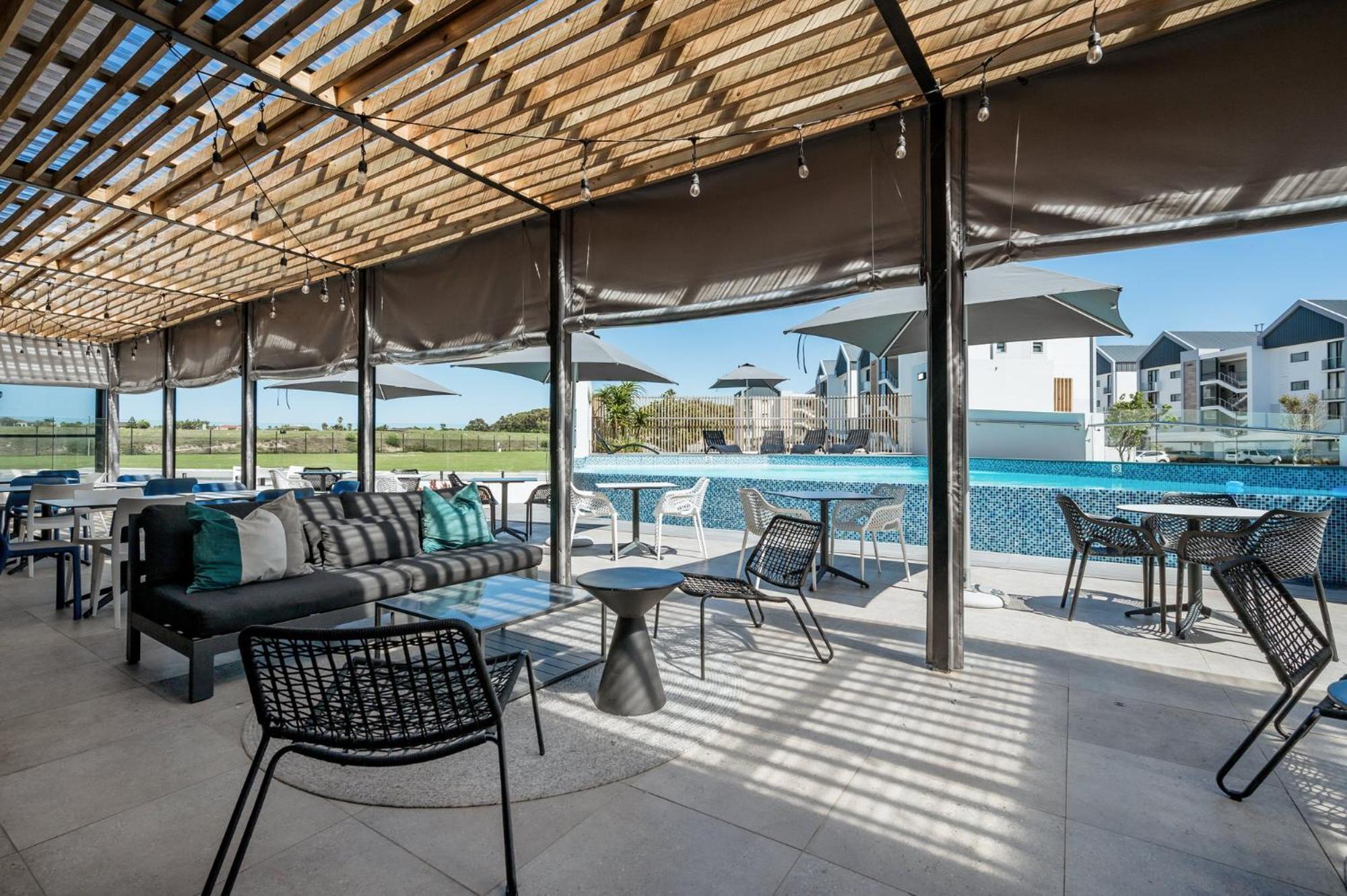 Cozy Modern Apartment At Bellamare Πορτ Ελίζαμπεθ Εξωτερικό φωτογραφία
