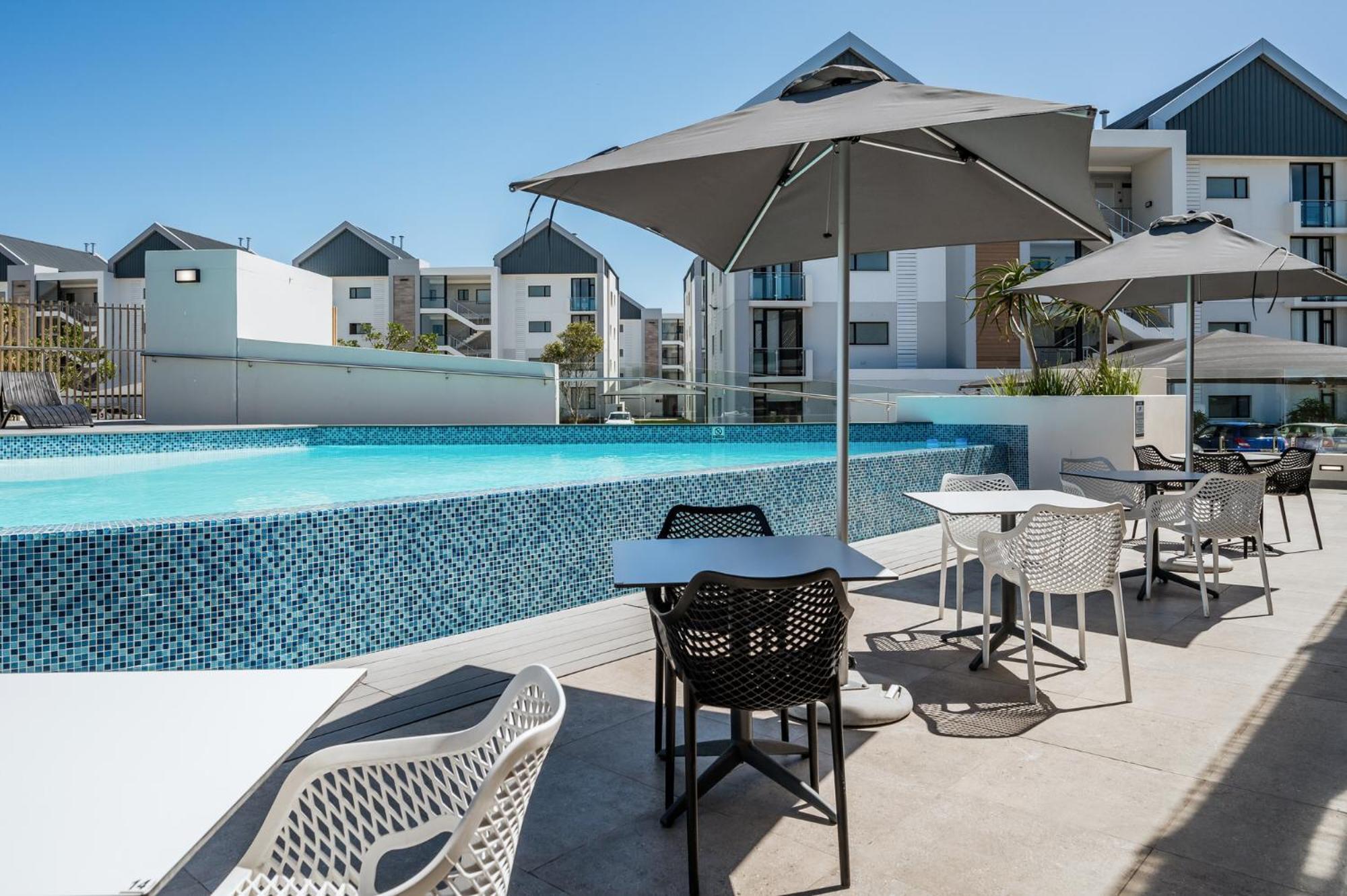 Cozy Modern Apartment At Bellamare Πορτ Ελίζαμπεθ Εξωτερικό φωτογραφία